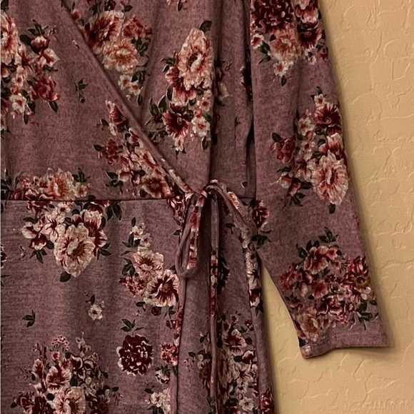 Ultra Flirt Plus Heather Light Purple Floral Print Knit Dress - Picture 8 of 16